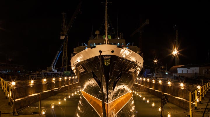 O histórico paquete Funchal vai ser leiloado outra vez. Agora a preço de saldo 11 paquete Funchal