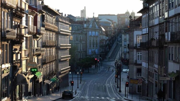 recolher obrigatório