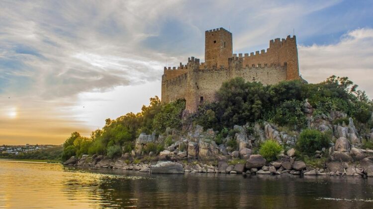 Turismo Doméstico: O que acham os Baby Boomers, a Geração X e os Millennials? 11 Castelo de Almourol