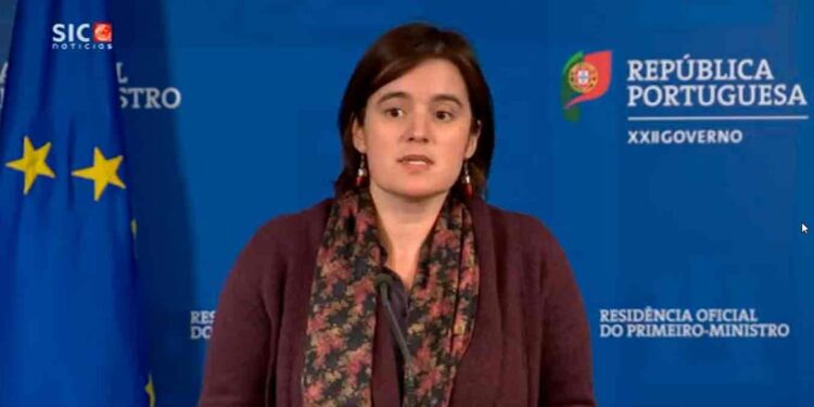 Covid-19: Governo limita deslocações para fora do país e repõe controlo de fronteiras 11 Covid-19: Governo limita deslocações para fora do país e repõe controlo de fronteiras