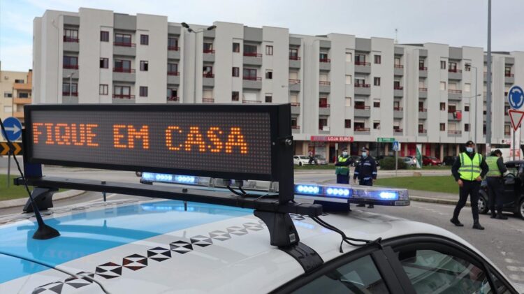 Covid-19: Recolher obrigatório às 13:00 no fim de semana no continente com exceção de 25 concelhos 11 Covid-19: Recolher obrigatório