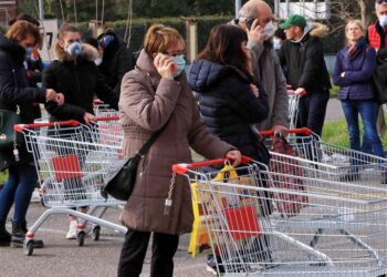 Confinamento em Portugal: Conheça as atividades que fecham e as que permanecem abertas
