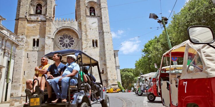 Covid-19: Turismo mundial com pior ano de sempre em 2020