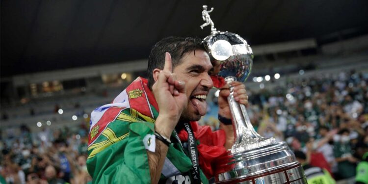 Brasil: O português Abel Ferreira, treinador do Palmeiras, agradeceu todo o apoio após a conquista da Libertadores e deixou um pedido aos brasileiros 11 Abel Ferreira, treinador do Palmeiras