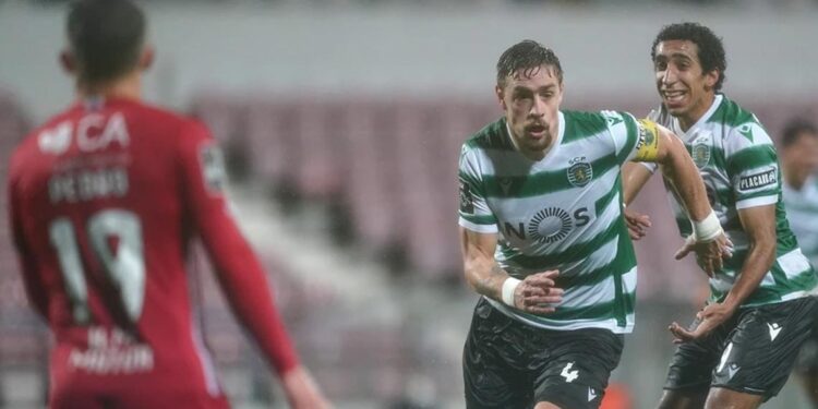 Sporting distancia-se como líder na I Liga de futebol ao vencer o Gil Vidente por 2-1 11 Sporting