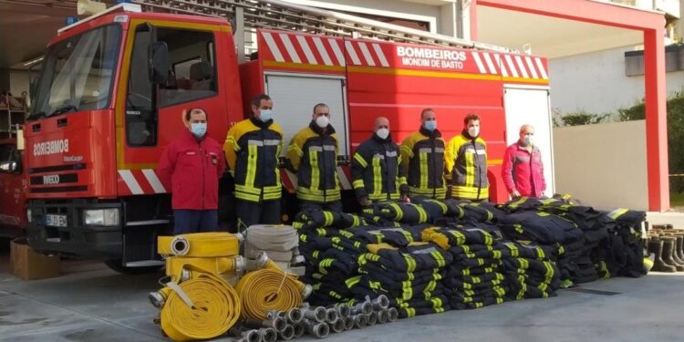 Suíça: Emigrantes doaram 70 mil euros a bombeiros de Mondim de Basto 11 a bombeiros de Mondim de Basto