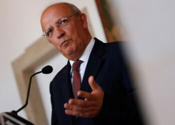 ministro dos Negócios Estrangeiros de Portugal, Augusto Santos