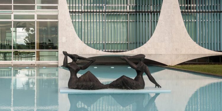 Brasil: Bolsonaro faz reforma ministerial e altera titulares de seis pastas num só dia 11 Brasil