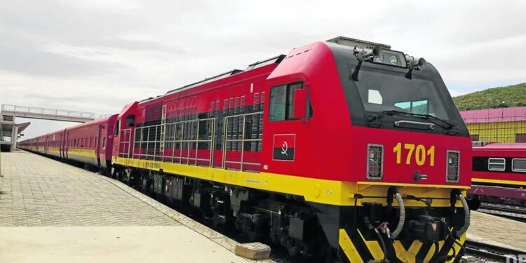Angola: Empresa chinesa na corrida à concessão do caminho-de-ferro de Benguela 11 caminho-de-ferro de Benguela