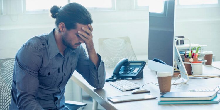 Inquérito INE/BdP mostra que quase metade das empresas regista quebras de faturação muito abaixo dos limiares exigidos pelo governo. 11 Inquérito INE/BdP mostra que quase metade das empresas regista quebras de faturação muito abaixo dos limiares exigidos pelo governo.