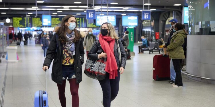 Portugal fora da "lista vermelha" do Reino Unido a partir de sexta-feira 11 viagens aeroporto