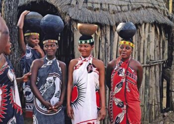 África do Sul: Portugueses do KwaZulu-Natal apreensivos com políticas de expropriação de terras sem compensação financeira.