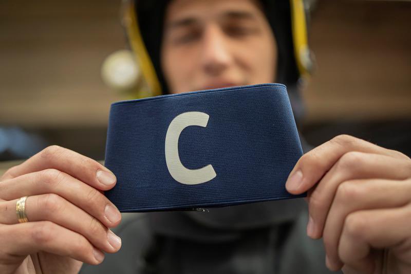 Braçadeira de capitão de Cristiano Ronaldo leiloada por 64.000 euros