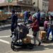 A cidade de Newark entregou cerca de 700 cabazes alimentares a residentes com necessidades no Ironbound 21 Newark