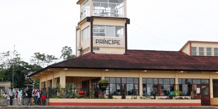 Casal português retido em São Tomé acusa embaixada portuguesa de negar ajuda 11 São Tomé e Principe