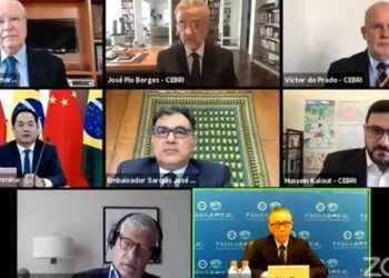 Diplomatas da China e do Brasil