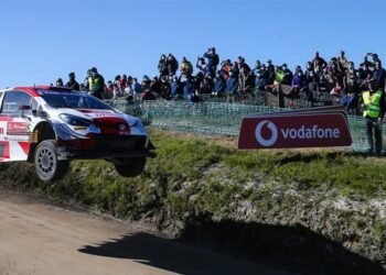 Elfyn Evans vence Rali de Portugal