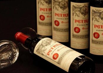 Pétrus 2000 Vinho astronauta vai a leilão