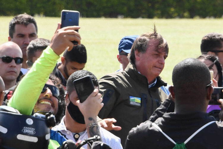 Brasil: Bolsonaro reúne centenas de motards em passeio apesar da pandemia 11 Brasil: Bolsonaro reúne centenas de motards em passeio apesar da pandemia