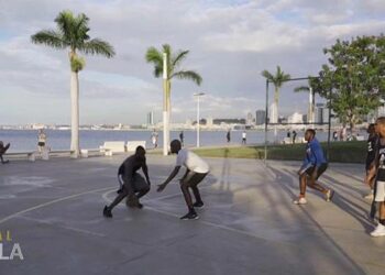 O basquetebol é uma paixão nacional em Angolaeuronews