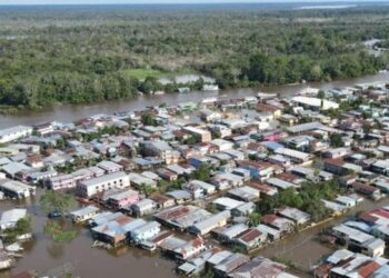 Brasil. Cheias recorde do Rio Negro em Manaus