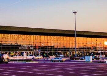 aeroporto avião no Grão-Ducado
