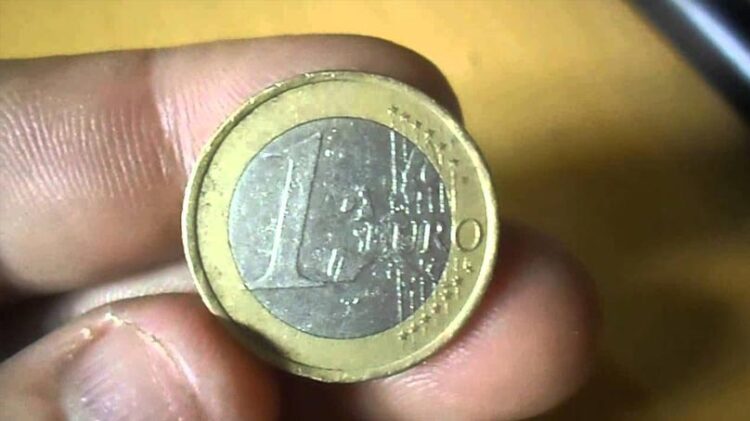 Novo Banco: Abanca paga preço simbólico de um euro por sucursal de Espanha 11 moeda um euro