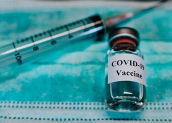 Portugal entrega vacinas e materiais contra a COVID-19 a Moçambique