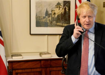 Reino Unido: PM britânico confirma fim de restrições como máscara e distanciamento