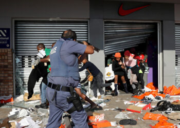 Mais de 3400 detenções após tumultos e pilhagens na África do Sul