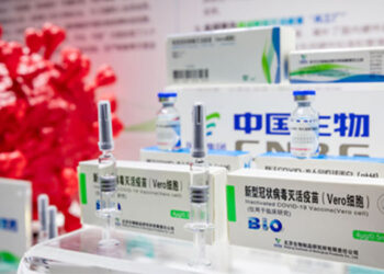 Moçambique recebe 500 mil doses de vacina contra COVID-19