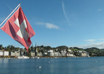 Emigrante português acusado de matar mulher e filho diz que crime não foi premeditado