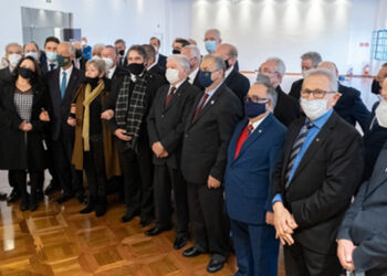 Luso-brasileiros pedem a Portugal reconhecimento de vacinas adotadas no Brasil