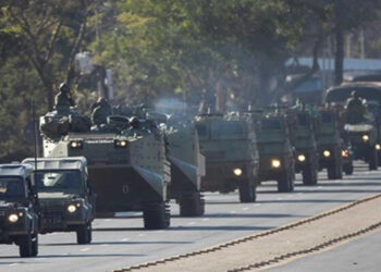 Brasil: Desfile de blindados da marinha na Esplanada dos Ministérios, em Brasília, considerado provocação à democracia