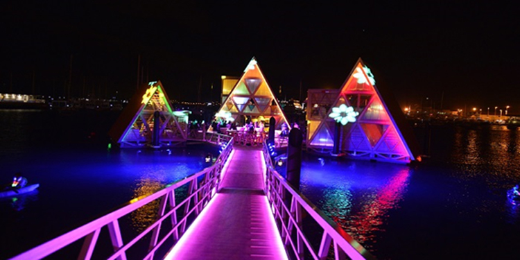 Cabo Verde. Instalação flutuante de empresário maliano cria 19 postos de trabalho 12 Cabo Verde. Instalação flutuante de empresário maliano cria 19 postos de trabalho