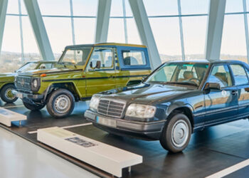 Táxi do Porto exposto no Museu Mercedes-Benz na Alemanha