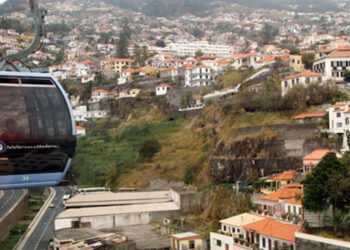 Madeira já está a preparar administração da terceira dose da vacina Covid-19