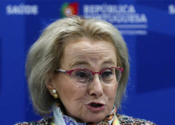 Covid-19: DGS recomenda vacinação universal das crianças dos 12 aos 15 anos