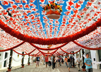 Festas e romarias populares continuam proibidas este verão