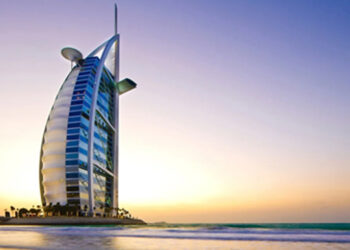 Emirados Árabes abrem entrada a turistas com vacina completa