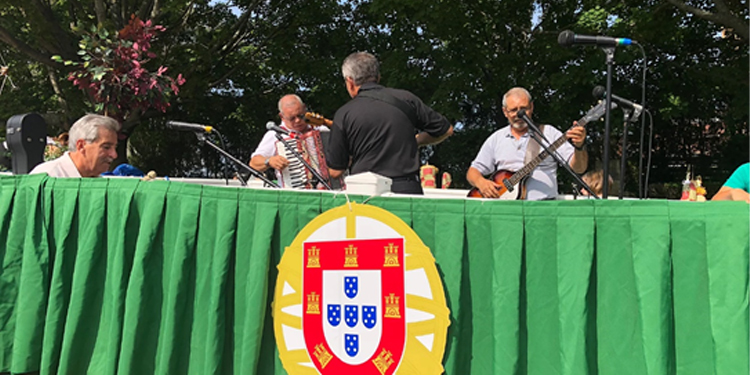 EUA. Grupo Folclórico do Cranston Portuguese Club em destaque na América 13 EUA. Grupo Folclórico do Cranston Portuguese Club em destaque na América