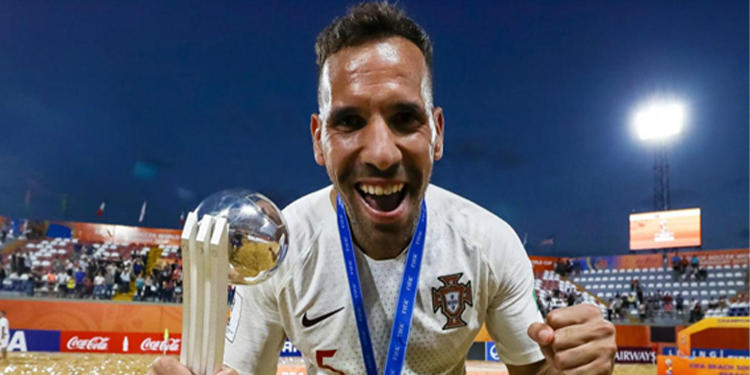 Futebol de praia. Cinco portugueses nomeados para “o melhor do mundo” 11 Futebol de praia. Cinco portugueses nomeados para “o melhor do mundo”