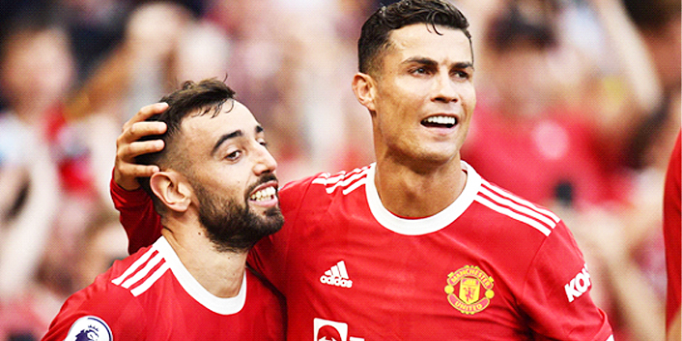 Adeptos rendidos à "lenda" Ronaldo na estreia vitoriosa no "lugar mágico" 12 Adeptos rendidos à "lenda" Ronaldo na estreia vitoriosa no "lugar mágico"