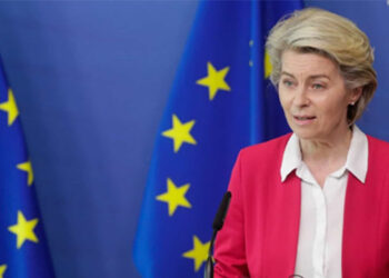 Bruxelas: Von der Leyen anuncia cimeira para debater militarização da União Europeia