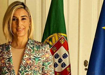 Isabel Ferreira, Secretária de Estado da Valorização do Interior em entrevista à revista Comunidades Portuguesas 18 Isabel Ferreira, Secretária de Estado da Valorização do Interior em entrevista à revista Comunidades Portuguesas