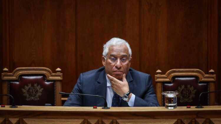 Costa abre debate sobre Orçamento com reprovação à vista e diz que não se demite