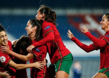 Mundial de Futebol Feminino. Selecionador alerta que só um Portugal "competente" pode vencer a Sérvia