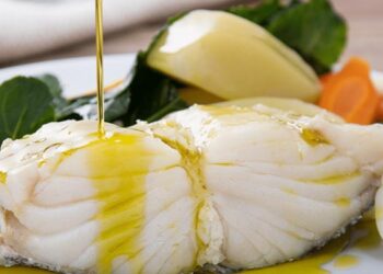 35% dos consumidores está a cozinhar o bacalhau em excesso