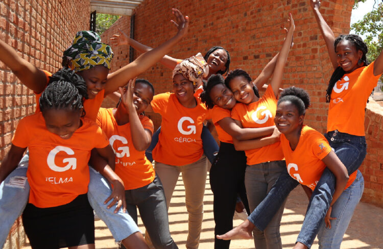 Brasil e Moçambique. UNESCO atribui prémio a projetos de formação feminina