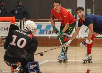 Europeu de hóquei em patins: Portugal perde com a França por 5-3